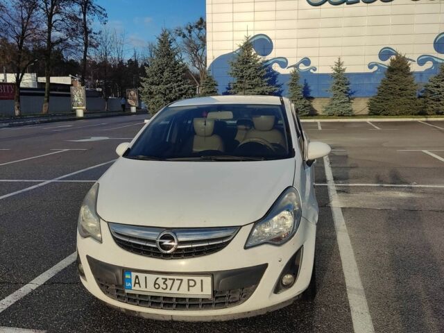 Белый Опель Корса, объемом двигателя 1.2 л и пробегом 278 тыс. км за 7500 $, фото 1 на Automoto.ua