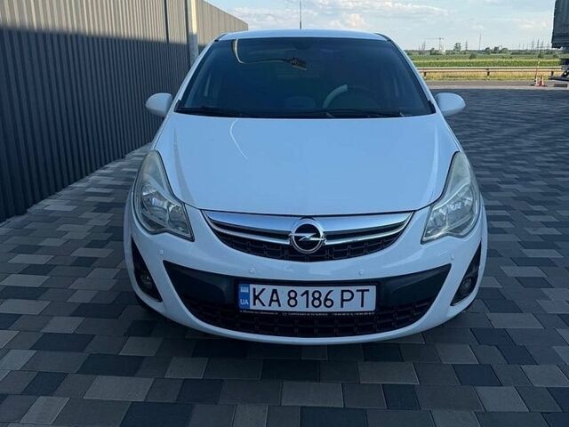 Білий Опель Корса, об'ємом двигуна 1.4 л та пробігом 199 тис. км за 6200 $, фото 1 на Automoto.ua