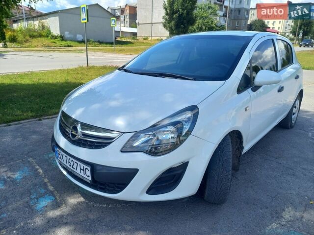 Белый Опель Корса, объемом двигателя 1.23 л и пробегом 185 тыс. км за 4900 $, фото 1 на Automoto.ua