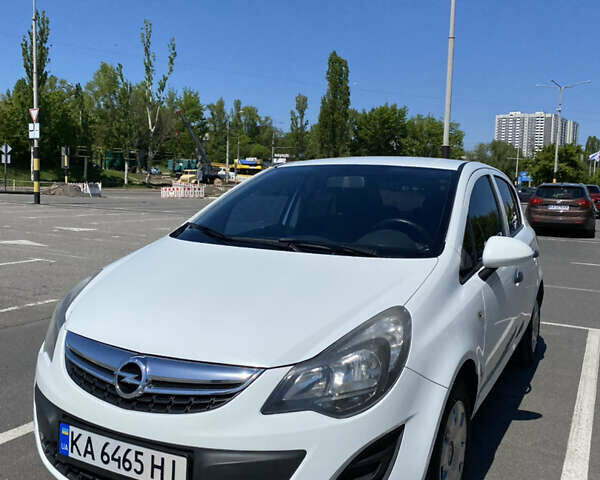 Білий Опель Корса, об'ємом двигуна 1.23 л та пробігом 197 тис. км за 5400 $, фото 1 на Automoto.ua