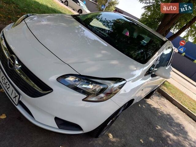 Білий Опель Корса, об'ємом двигуна 1.23 л та пробігом 66 тис. км за 8500 $, фото 1 на Automoto.ua