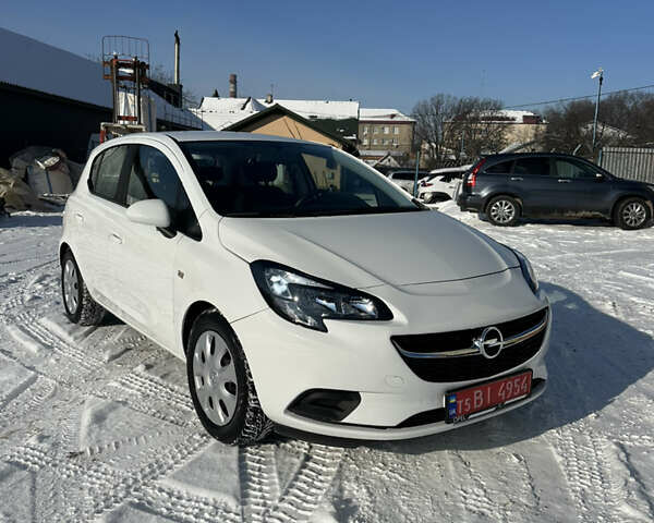 Белый Опель Корса, объемом двигателя 1.4 л и пробегом 60 тыс. км за 10999 $, фото 1 на Automoto.ua