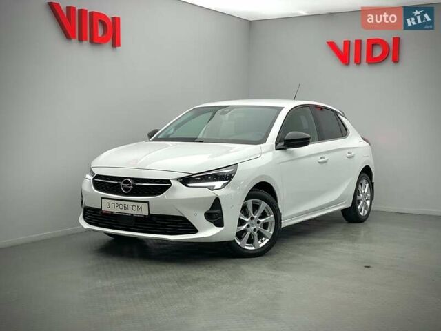Белый Опель Корса, объемом двигателя 1.2 л и пробегом 29 тыс. км за 16076 $, фото 1 на Automoto.ua