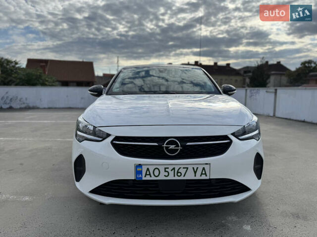 Белый Опель Корса, объемом двигателя 0 л и пробегом 44 тыс. км за 13500 $, фото 1 на Automoto.ua