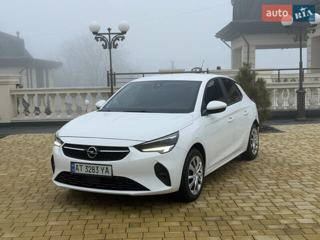 Белый Опель Корса, объемом двигателя 0 л и пробегом 57 тыс. км за 12992 $, фото 1 на Automoto.ua