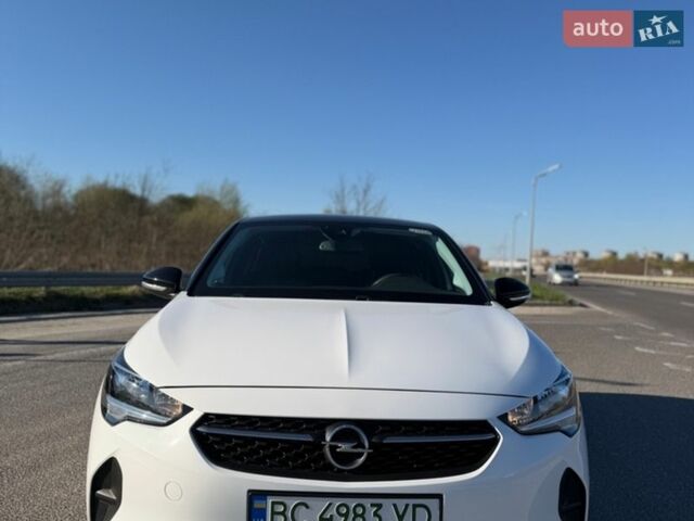 Белый Опель Корса, объемом двигателя 0 л и пробегом 28 тыс. км за 14100 $, фото 1 на Automoto.ua