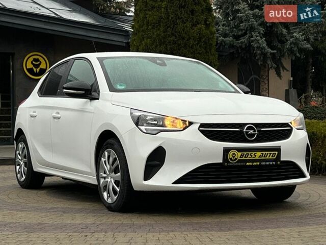 Білий Опель Корса, об'ємом двигуна 0 л та пробігом 21 тис. км за 13200 $, фото 1 на Automoto.ua