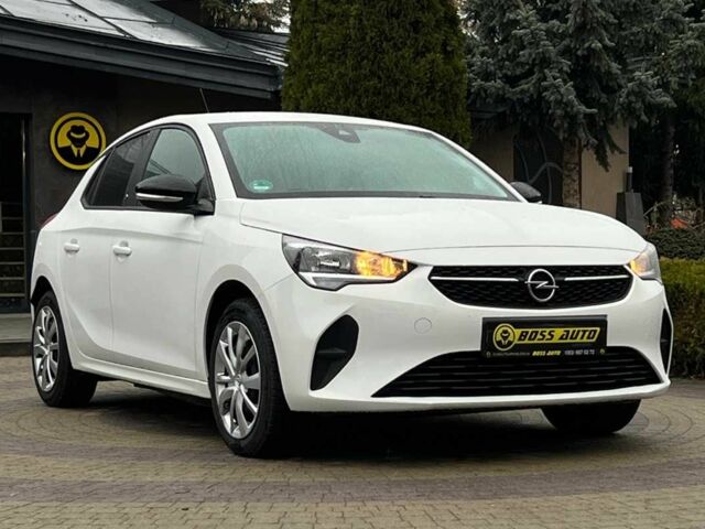 Белый Опель Корса, объемом двигателя 0 л и пробегом 21 тыс. км за 13200 $, фото 1 на Automoto.ua