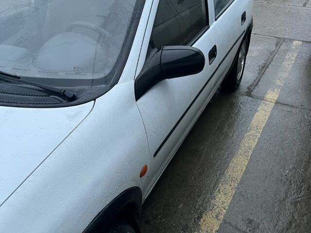 Білий Опель Корса, об'ємом двигуна 1.1 л та пробігом 123 тис. км за 711 $, фото 1 на Automoto.ua