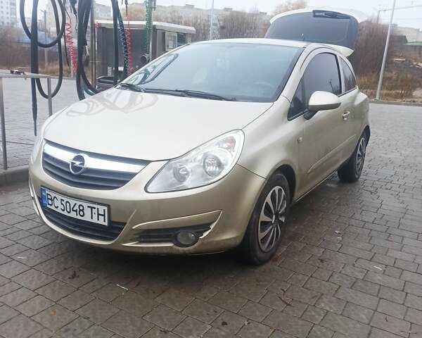 Бежевый Опель Корса, объемом двигателя 1 л и пробегом 330 тыс. км за 4300 $, фото 1 на Automoto.ua