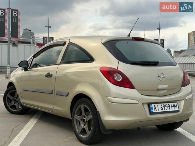 Бежевий Опель Корса, об'ємом двигуна 1.2 л та пробігом 230 тис. км за 2950 $, фото 1 на Automoto.ua