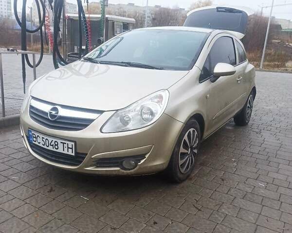 Бежевий Опель Корса, об'ємом двигуна 1 л та пробігом 330 тис. км за 3550 $, фото 1 на Automoto.ua