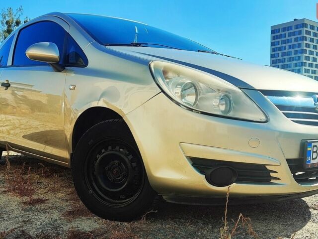 Бежевий Опель Корса, об'ємом двигуна 1.23 л та пробігом 155 тис. км за 3800 $, фото 1 на Automoto.ua