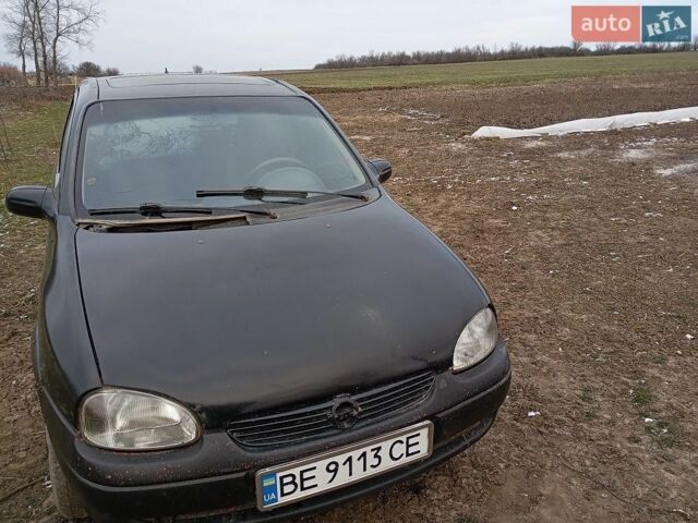 Чорний Опель Корса, об'ємом двигуна 1.2 л та пробігом 377 тис. км за 560 $, фото 1 на Automoto.ua