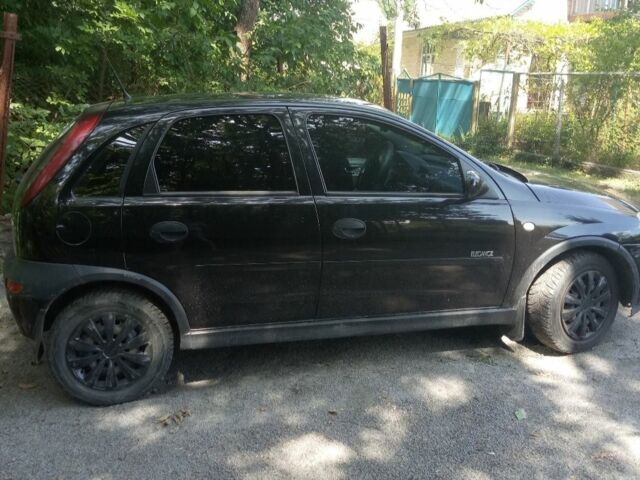 Черный Опель Корса, объемом двигателя 1.4 л и пробегом 360 тыс. км за 2500 $, фото 1 на Automoto.ua