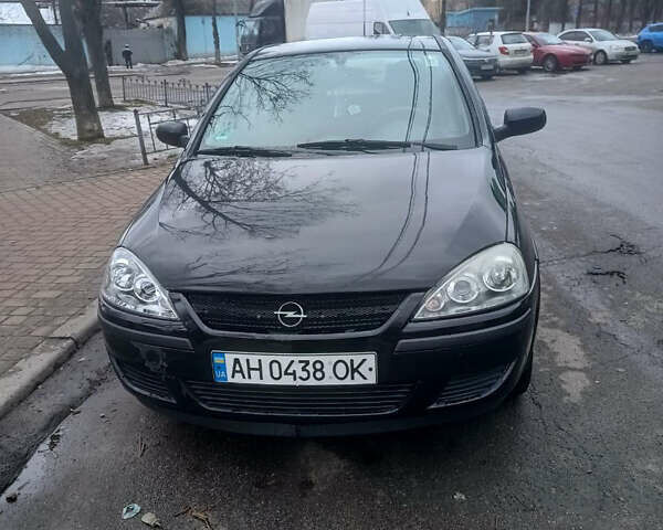 Черный Опель Корса, объемом двигателя 1 л и пробегом 220 тыс. км за 2700 $, фото 1 на Automoto.ua