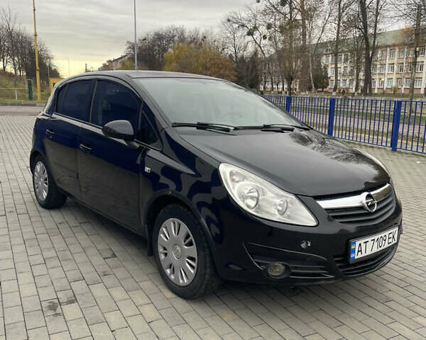 Черный Опель Корса, объемом двигателя 1.2 л и пробегом 210 тыс. км за 3200 $, фото 1 на Automoto.ua