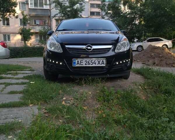 Черный Опель Корса, объемом двигателя 1.23 л и пробегом 170 тыс. км за 4000 $, фото 1 на Automoto.ua