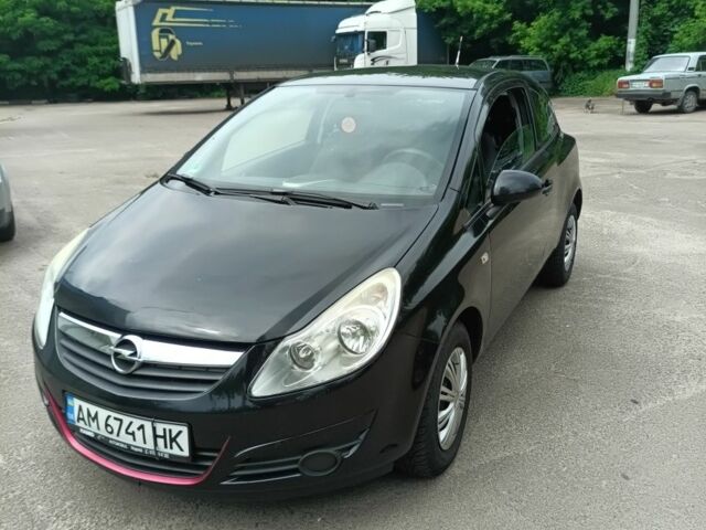 Чорний Опель Корса, об'ємом двигуна 1 л та пробігом 156 тис. км за 3800 $, фото 1 на Automoto.ua