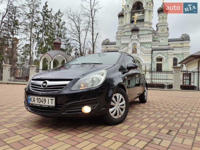 Черный Опель Корса, объемом двигателя 1.4 л и пробегом 200 тыс. км за 4399 $, фото 1 на Automoto.ua