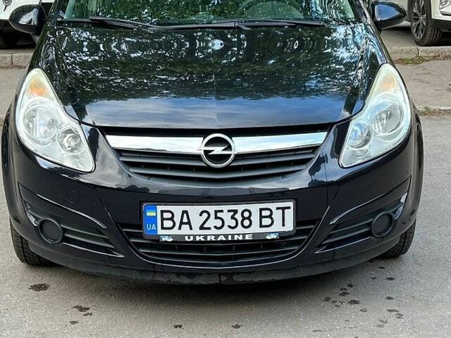 Черный Опель Корса, объемом двигателя 1 л и пробегом 152 тыс. км за 3600 $, фото 1 на Automoto.ua