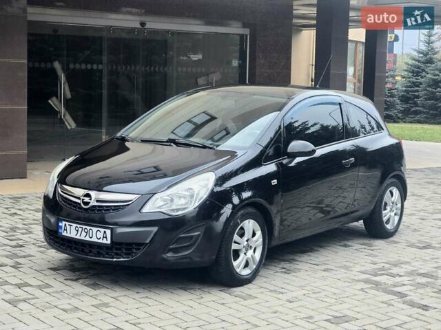 Черный Опель Корса, объемом двигателя 1.25 л и пробегом 134 тыс. км за 3900 $, фото 1 на Automoto.ua