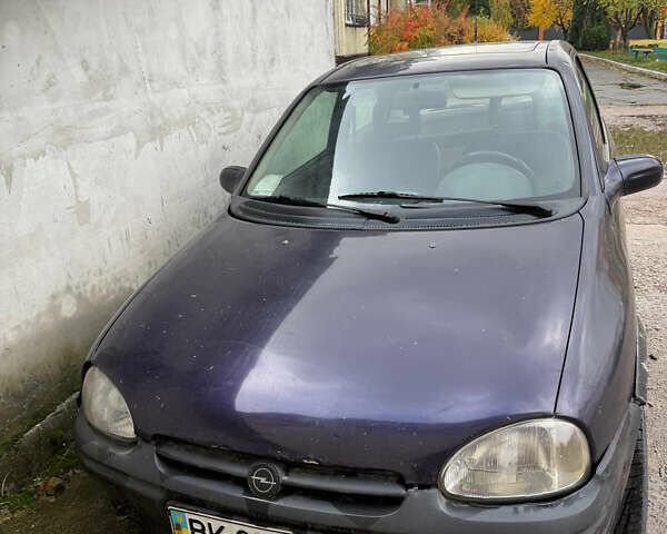 Фиолетовый Опель Корса, объемом двигателя 1.2 л и пробегом 250 тыс. км за 1000 $, фото 1 на Automoto.ua