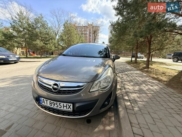 Коричневый Опель Корса, объемом двигателя 1.3 л и пробегом 279 тыс. км за 5600 $, фото 1 на Automoto.ua