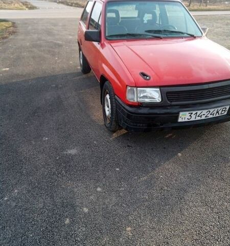 Червоний Опель Корса, об'ємом двигуна 0 л та пробігом 300 тис. км за 1200 $, фото 1 на Automoto.ua