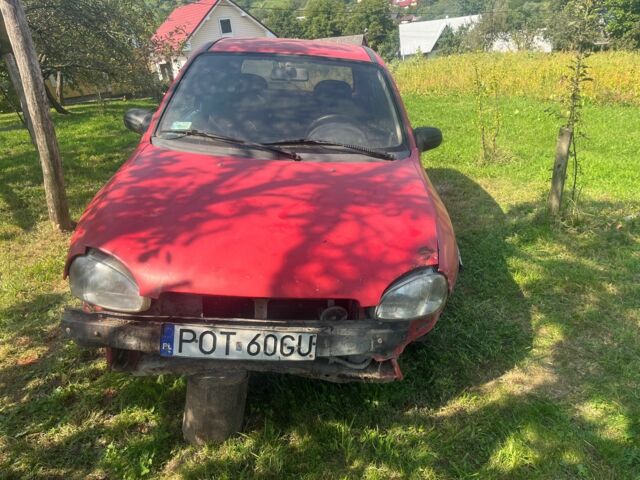 Червоний Опель Корса, об'ємом двигуна 1.2 л та пробігом 280 тис. км за 250 $, фото 1 на Automoto.ua