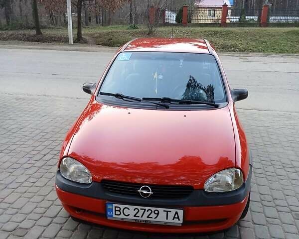 Красный Опель Корса, объемом двигателя 1.2 л и пробегом 130 тыс. км за 2500 $, фото 1 на Automoto.ua