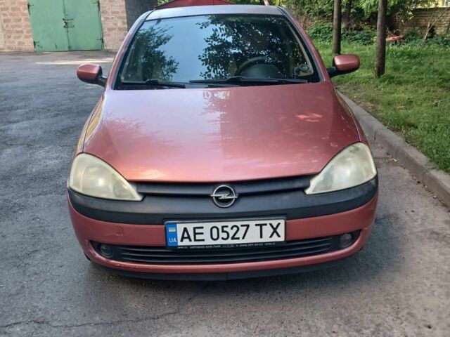 Красный Опель Корса, объемом двигателя 1.2 л и пробегом 187 тыс. км за 3038 $, фото 1 на Automoto.ua