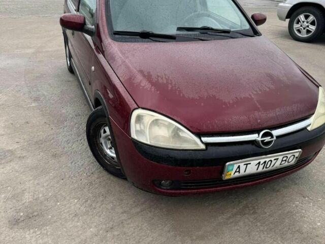 Опель Корса 2002 в Бурштыне на Automoto.ua Красный Опель Корса, объемом двигателя 1.2 л и пробегом 250 тыс. км за 1920 $, фото 1 на Automoto.ua
