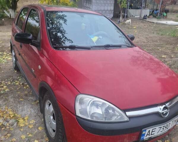 Опель Корса 2003 в Каменское - Днепродзержинск на Automoto.ua Красный Опель Корса, объемом двигателя 1 л и пробегом 153 тыс. км за 3200 $, фото 1 на Automoto.ua