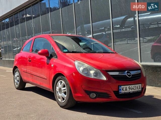 Красный Опель Корса, объемом двигателя 1.2 л и пробегом 270 тыс. км за 3500 $, фото 1 на Automoto.ua