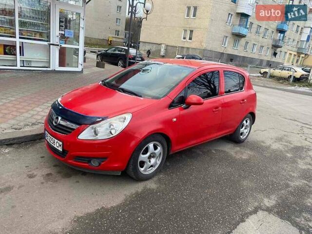 Красный Опель Корса, объемом двигателя 1.2 л и пробегом 130 тыс. км за 4800 $, фото 1 на Automoto.ua