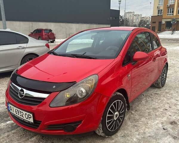 Красный Опель Корса, объемом двигателя 1.3 л и пробегом 302 тыс. км за 5000 $, фото 1 на Automoto.ua