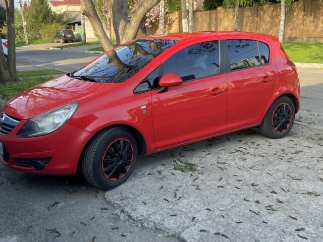 Красный Опель Корса, объемом двигателя 1.2 л и пробегом 259 тыс. км за 5500 $, фото 1 на Automoto.ua