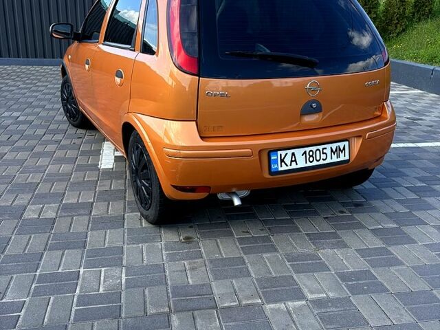 Жовтий Опель Корса, об'ємом двигуна 1.2 л та пробігом 34 тис. км за 3200 $, фото 1 на Automoto.ua