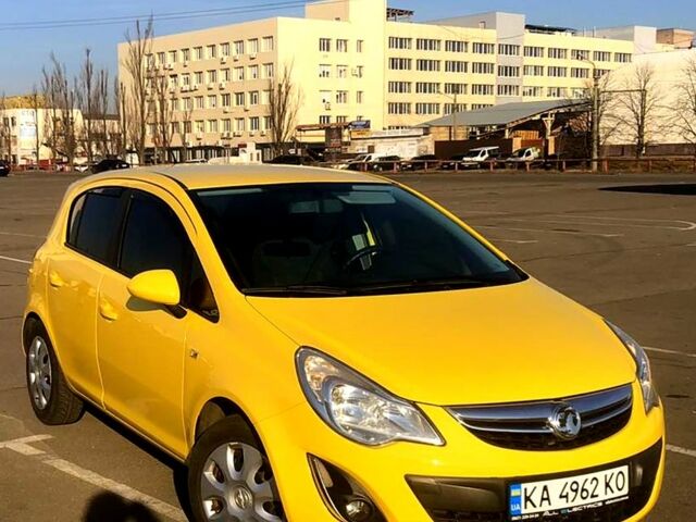 Жовтий Опель Корса, об'ємом двигуна 1.2 л та пробігом 82 тис. км за 6000 $, фото 1 на Automoto.ua