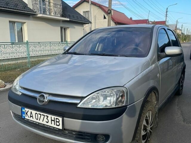 Сірий Опель Корса, об'ємом двигуна 1.2 л та пробігом 260 тис. км за 3100 $, фото 1 на Automoto.ua