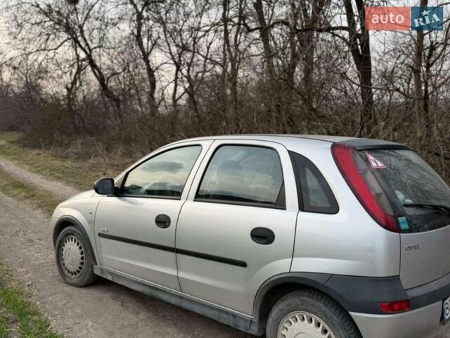 Серый Опель Корса, объемом двигателя 0.97 л и пробегом 185 тыс. км за 3155 $, фото 1 на Automoto.ua
