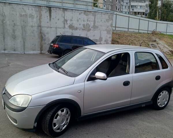Сірий Опель Корса, об'ємом двигуна 1.2 л та пробігом 182 тис. км за 3100 $, фото 1 на Automoto.ua