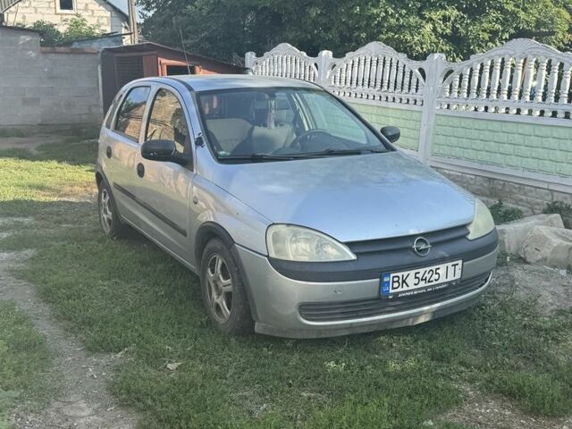 Сірий Опель Корса, об'ємом двигуна 1 л та пробігом 222 тис. км за 2002 $, фото 1 на Automoto.ua