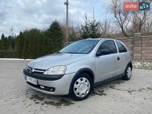 Серый Опель Корса, объемом двигателя 1 л и пробегом 290 тыс. км за 2400 $, фото 1 на Automoto.ua