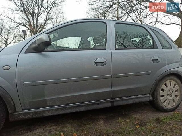 Серый Опель Корса, объемом двигателя 1.2 л и пробегом 214 тыс. км за 2700 $, фото 1 на Automoto.ua