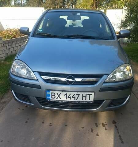Серый Опель Корса, объемом двигателя 1 л и пробегом 200 тыс. км за 2800 $, фото 1 на Automoto.ua