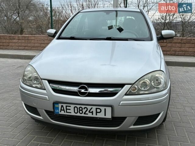 Серый Опель Корса, объемом двигателя 1 л и пробегом 240 тыс. км за 3700 $, фото 1 на Automoto.ua