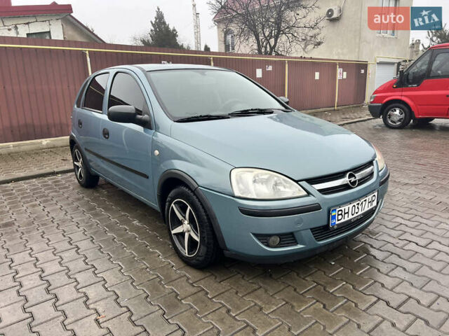 Сірий Опель Корса, об'ємом двигуна 1.23 л та пробігом 177 тис. км за 3400 $, фото 1 на Automoto.ua
