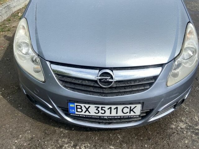 Серый Опель Корса, объемом двигателя 1.2 л и пробегом 250 тыс. км за 3200 $, фото 1 на Automoto.ua